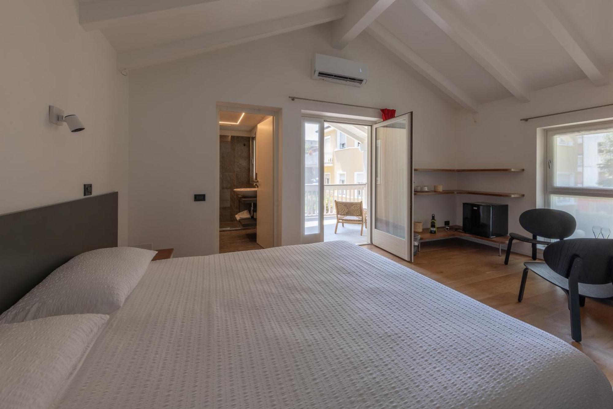 La Barchessa Loft & Rooms - Free Parking Trient Exterior foto